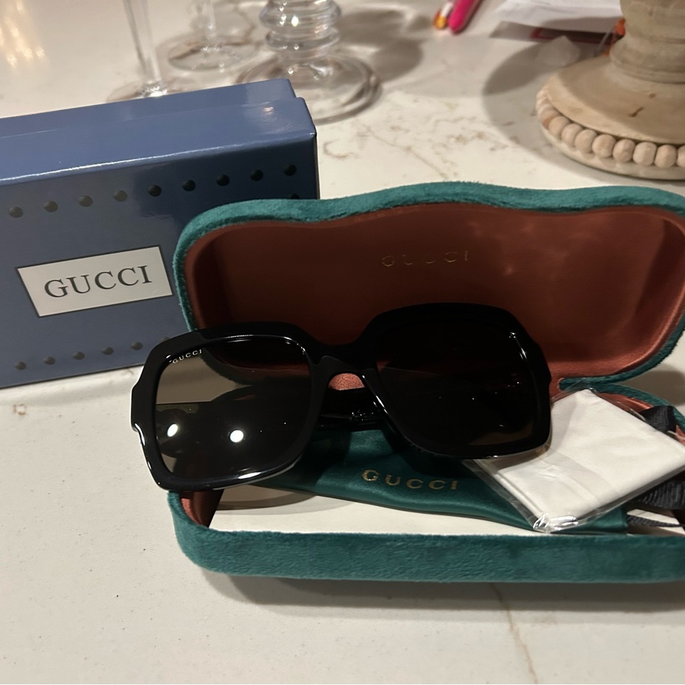 Gucci Sunglasses women brand new